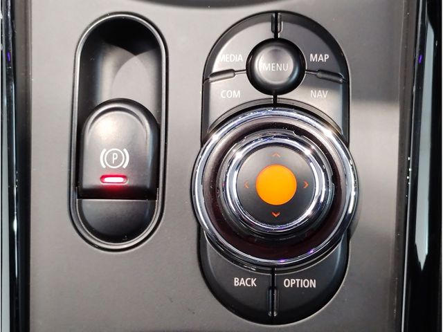 BMW MINI COOPER D CLUBMAN 2021