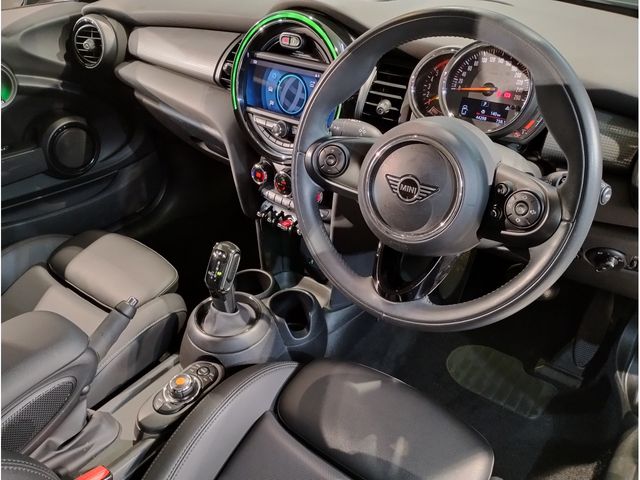 BMW MINI COOPER D 2020