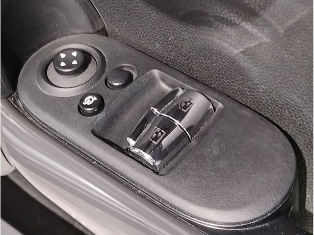 BMW MINI COOPER D 2020