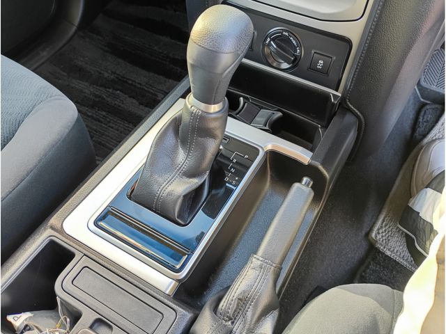 TOYOTA LANDCRUISER PRADO 2019