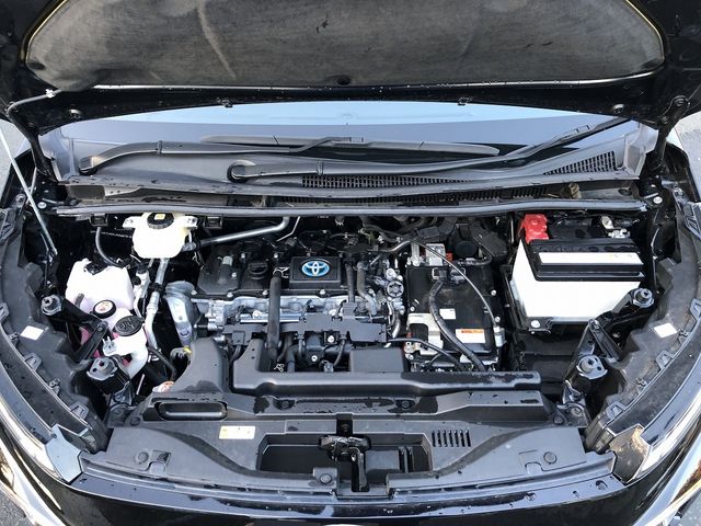 TOYOTA VOXY HYBRID 2022