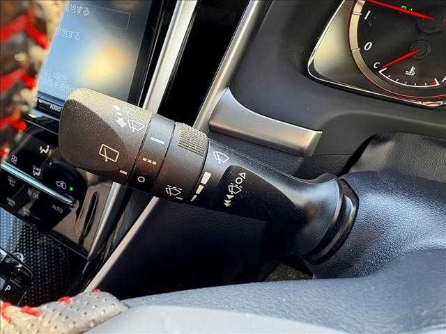 TOYOTA HARRIER 4WD 2017