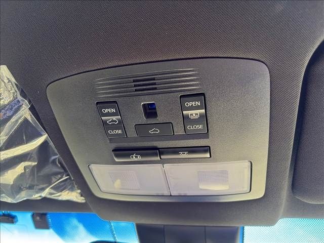 TOYOTA HARRIER 4WD 2017