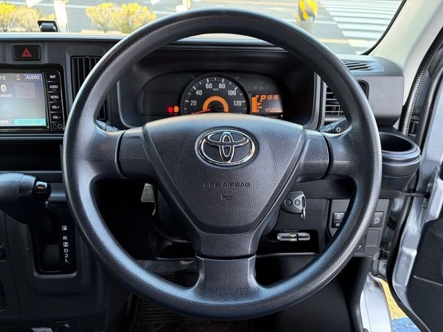 TOYOTA PIXIS van 2021