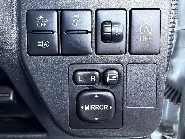 TOYOTA PIXIS van 2021