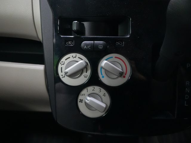 MITSUBISHI eK WAGON 2014