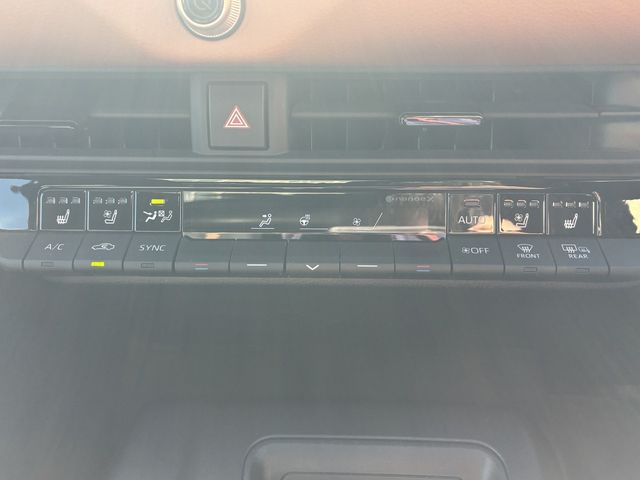 TOYOTA CROWN CROSSOVER 2023