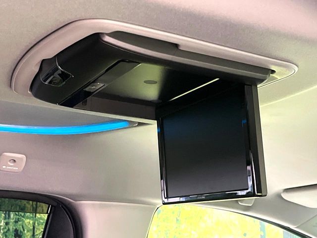 TOYOTA VELLFIRE 2016