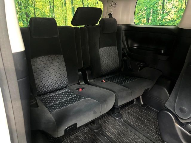 TOYOTA VELLFIRE 2016