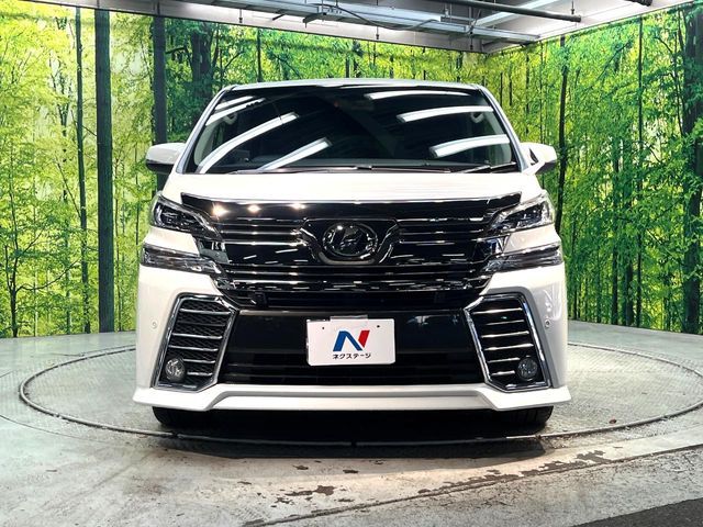 TOYOTA VELLFIRE 2016