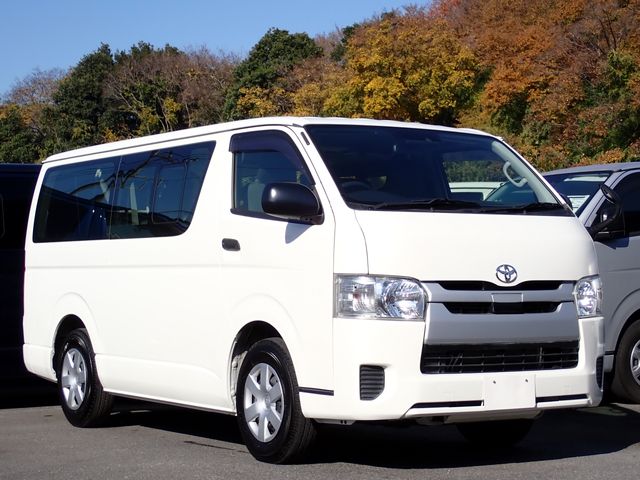 TOYOTA HIACE van 1.2t 2WD 2018