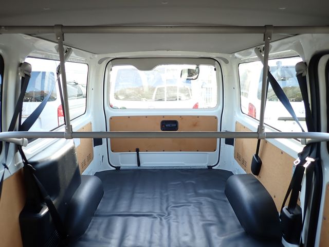 TOYOTA HIACE van 1.2t 2WD 2018