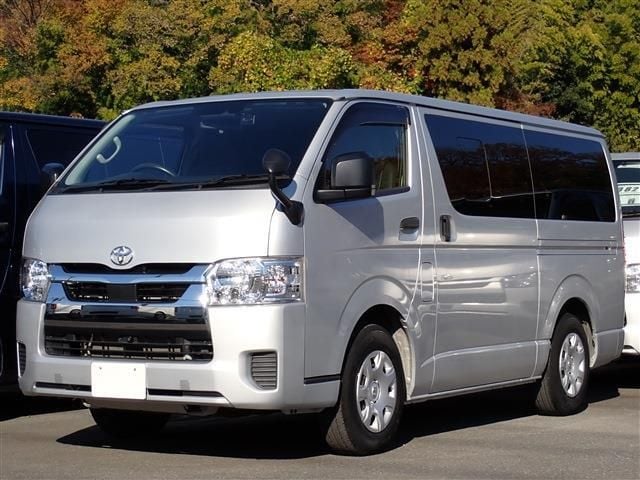 TOYOTA HIACE van 1.2t 2WD 2021