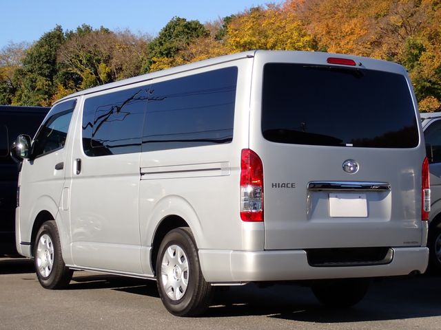 TOYOTA HIACE van 1.2t 2WD 2021