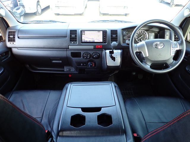 TOYOTA HIACE van 1.2t 2WD 2021