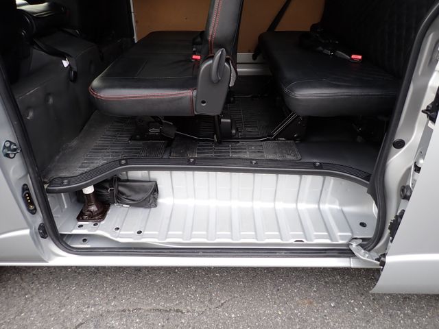 TOYOTA HIACE van 1.2t 2WD 2021