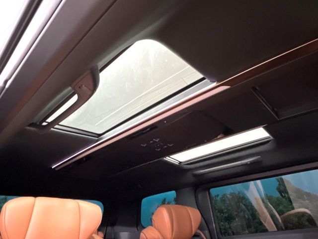 TOYOTA VELLFIRE  HYBRID 2024