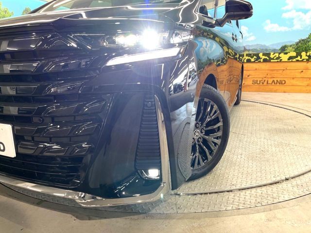 TOYOTA VELLFIRE  HYBRID 2024