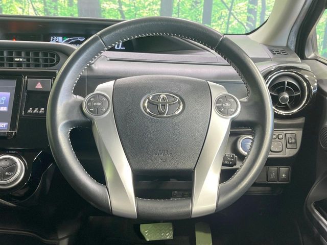 TOYOTA AQUA 2015