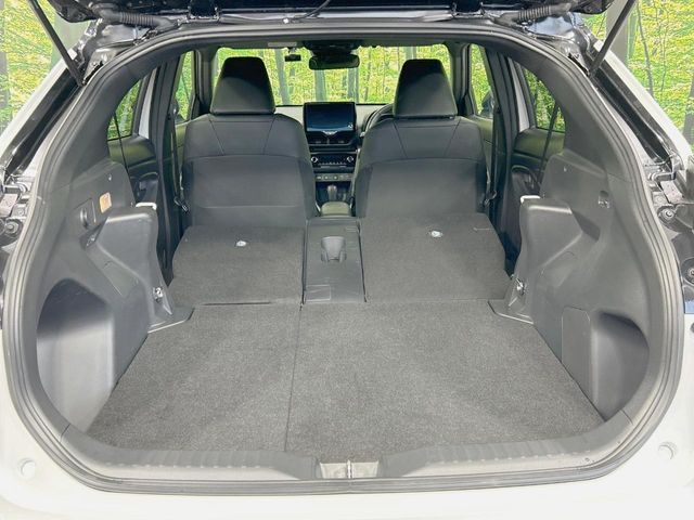 TOYOTA YARIS CROSS HYBRID 2025