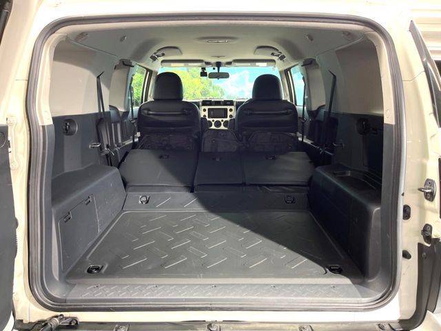 TOYOTA FJ CRUISER 4WD 2011