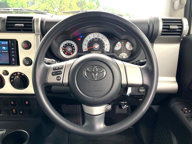 TOYOTA FJ CRUISER 4WD 2011