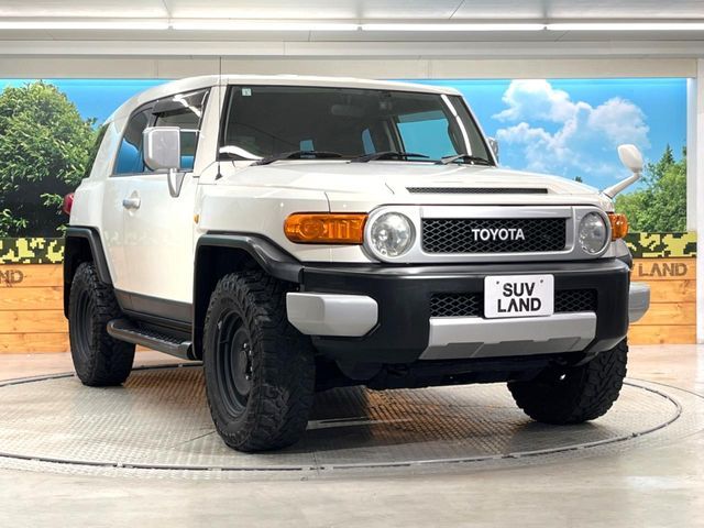 TOYOTA FJ CRUISER 4WD 2011