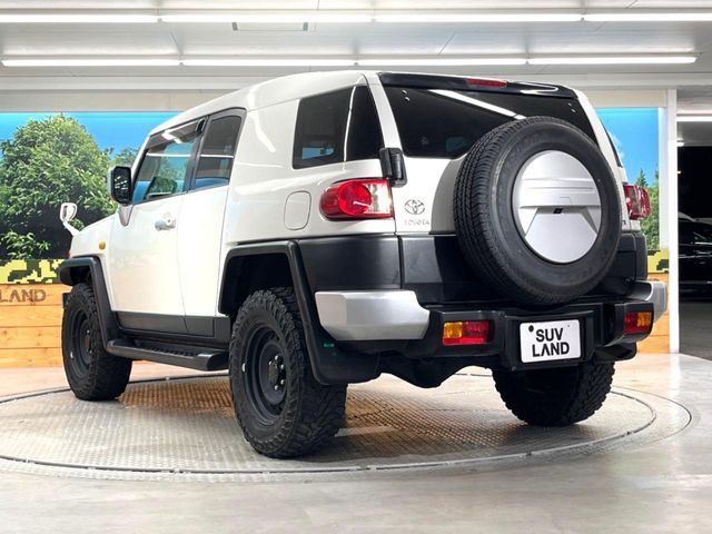 TOYOTA FJ CRUISER 4WD 2011