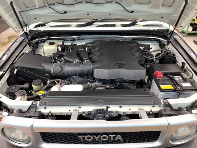 TOYOTA FJ CRUISER 4WD 2011