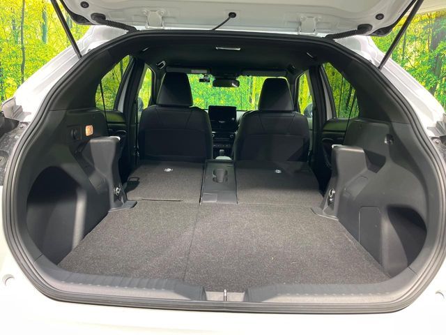 TOYOTA YARIS CROSS HYBRID 2025