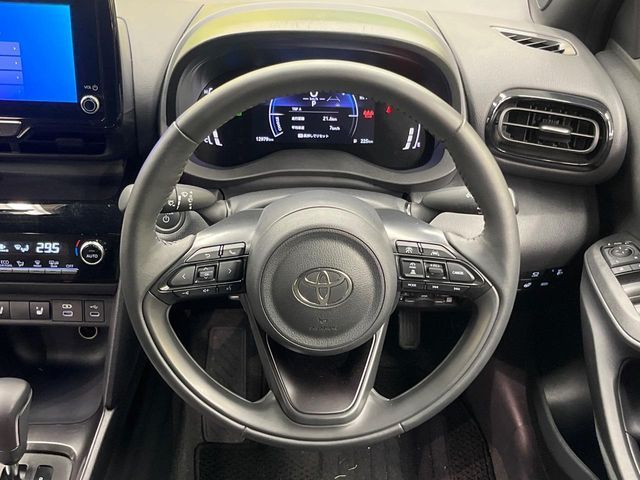 TOYOTA YARIS CROSS HYBRID 2025