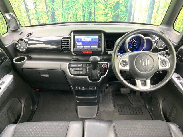 HONDA N BOX CUSTOM 2017