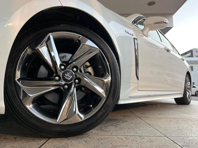 TOYOTA CROWN sedan hybrid 2019