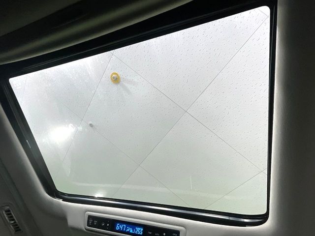 TOYOTA VELLFIRE 2016