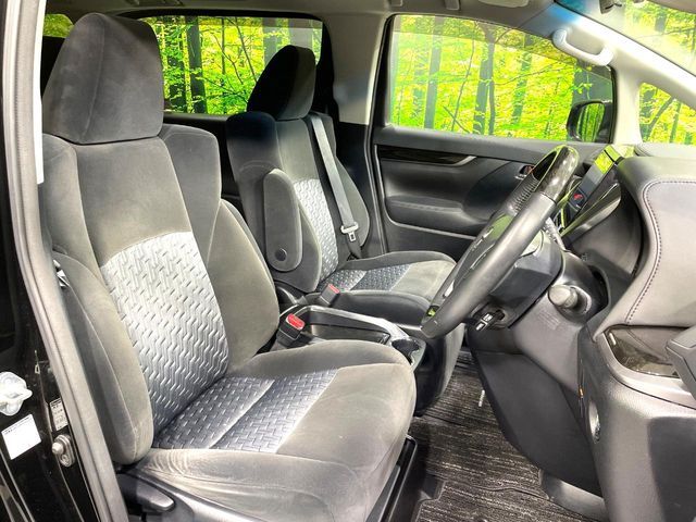 TOYOTA VELLFIRE 2016