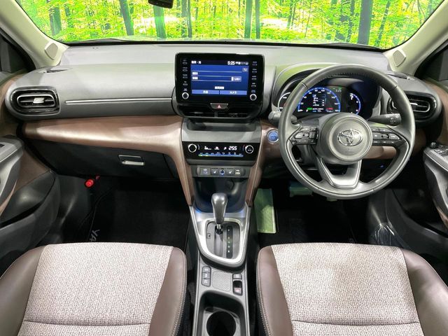 TOYOTA YARIS CROSS HYBRID 2023