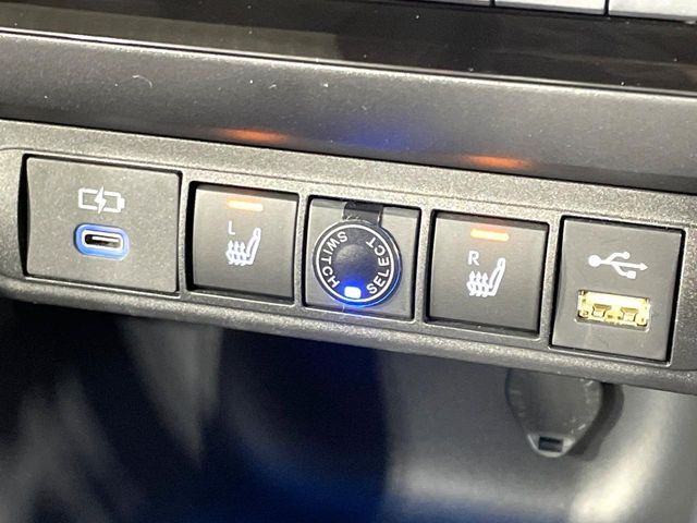 TOYOTA YARIS CROSS HYBRID 2023