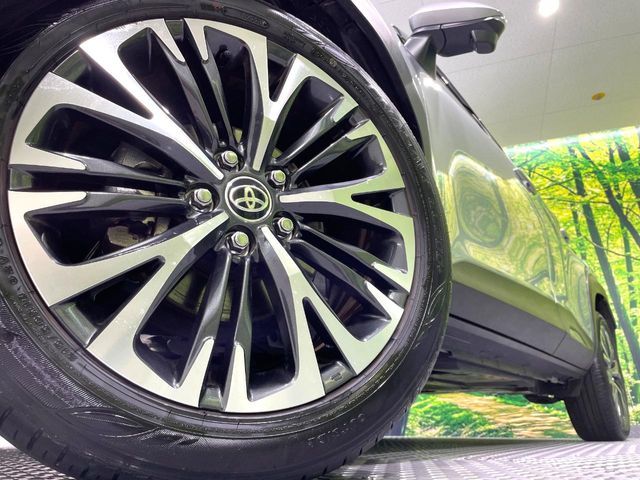 TOYOTA YARIS CROSS HYBRID 2023