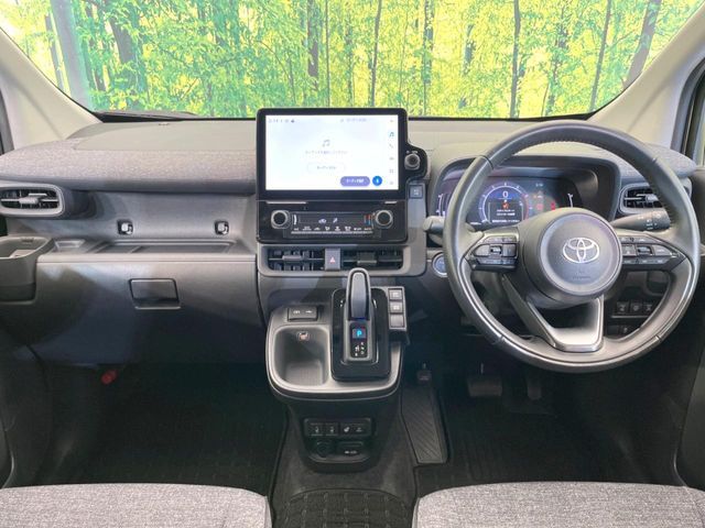 TOYOTA SIENTA HYBRID 2023