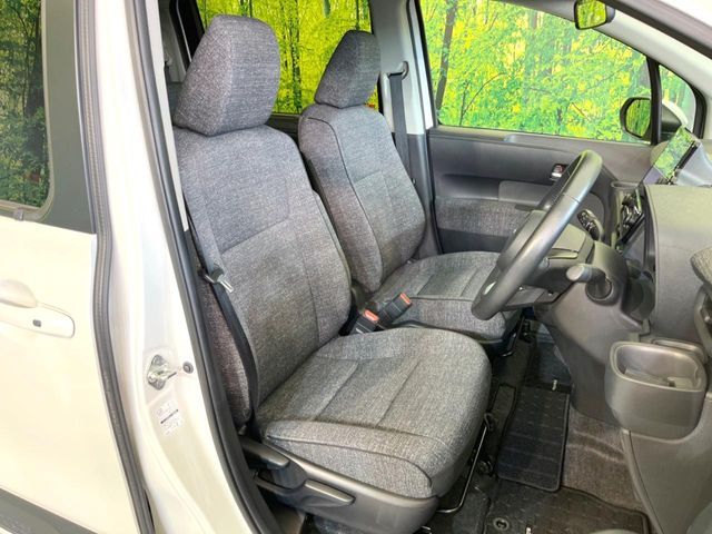 TOYOTA SIENTA HYBRID 2023