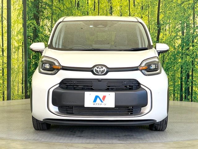 TOYOTA SIENTA HYBRID 2023