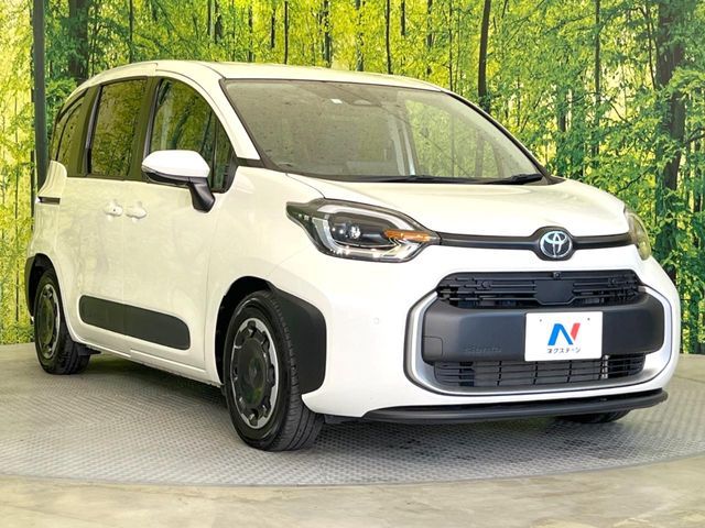 TOYOTA SIENTA HYBRID 2023