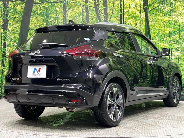 NISSAN KICKS 2022