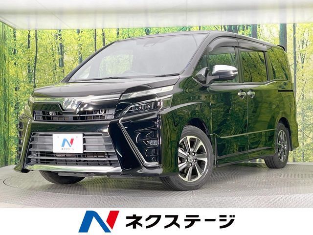TOYOTA VOXY 2018