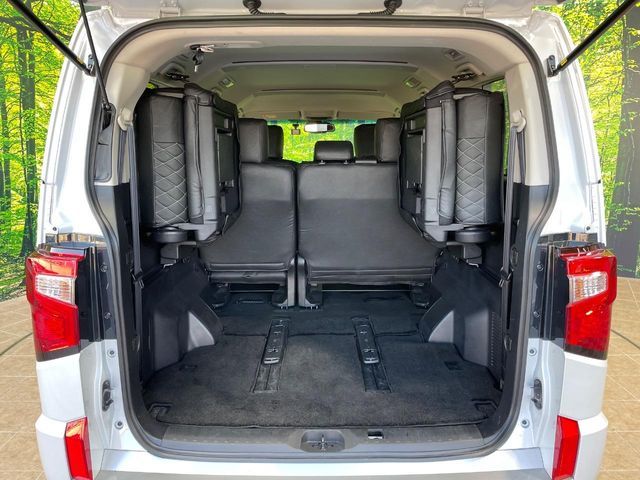 MITSUBISHI DELICA D:5 4WD 2023