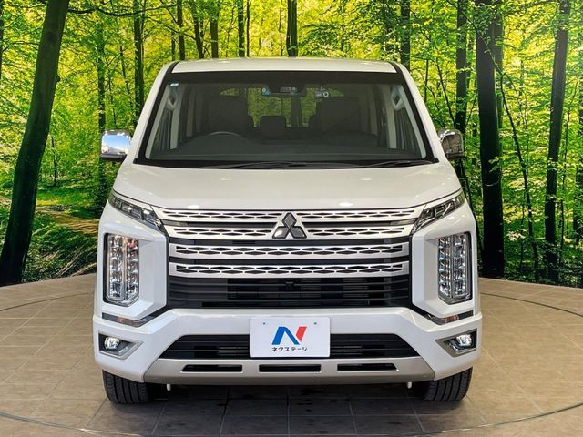 MITSUBISHI DELICA D:5 4WD 2023