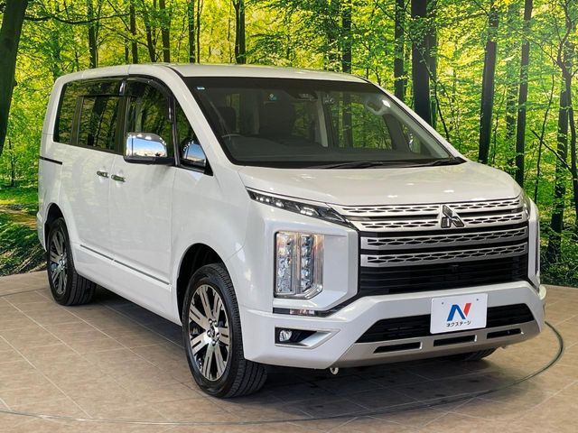 MITSUBISHI DELICA D:5 4WD 2023