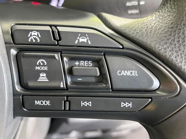 TOYOTA YARIS CROSS 2025