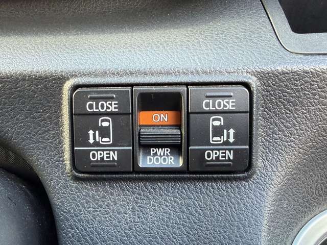 TOYOTA SIENTA 4WD 2017