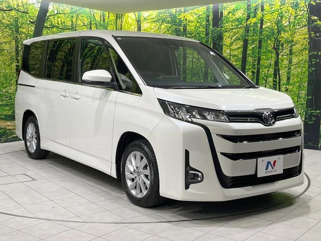 TOYOTA NOAH 2023